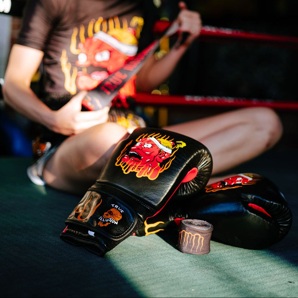 True Illusion Leather Boxing Gloves - Demon