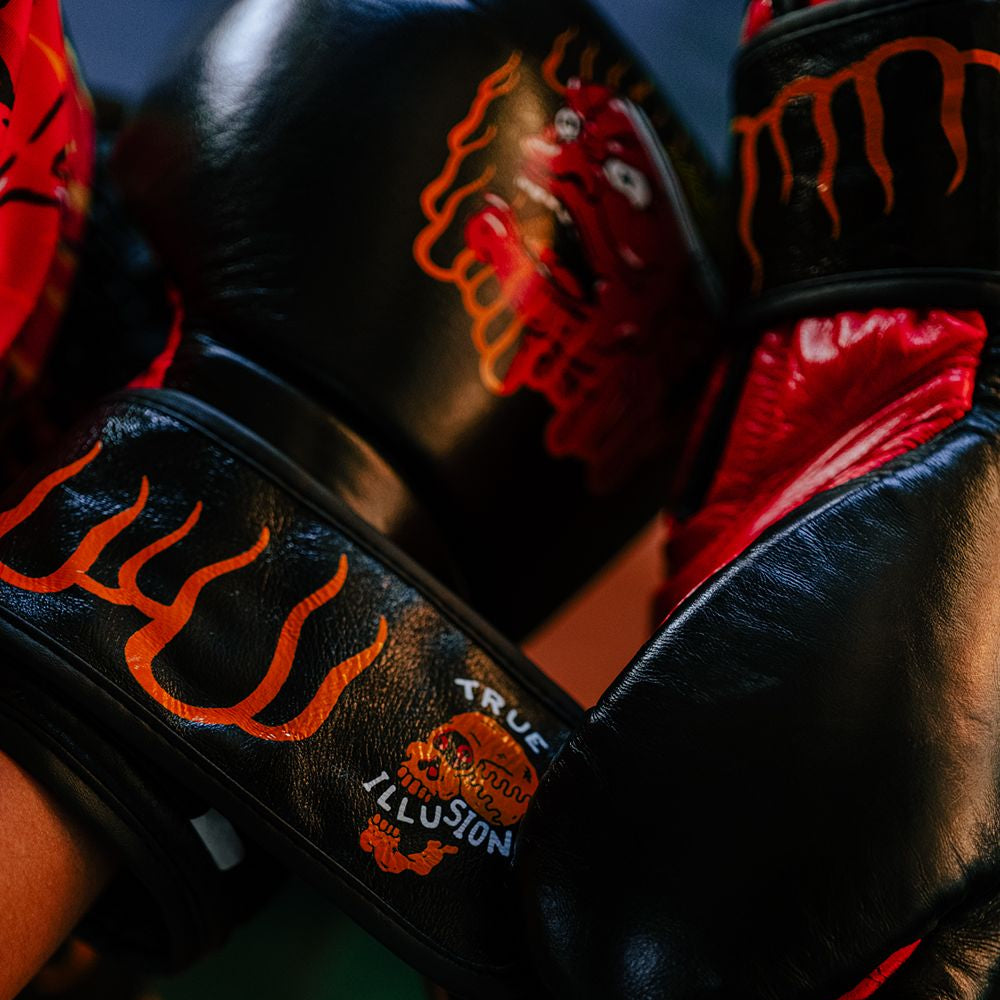 True Illusion Leather Boxing Gloves - Demon