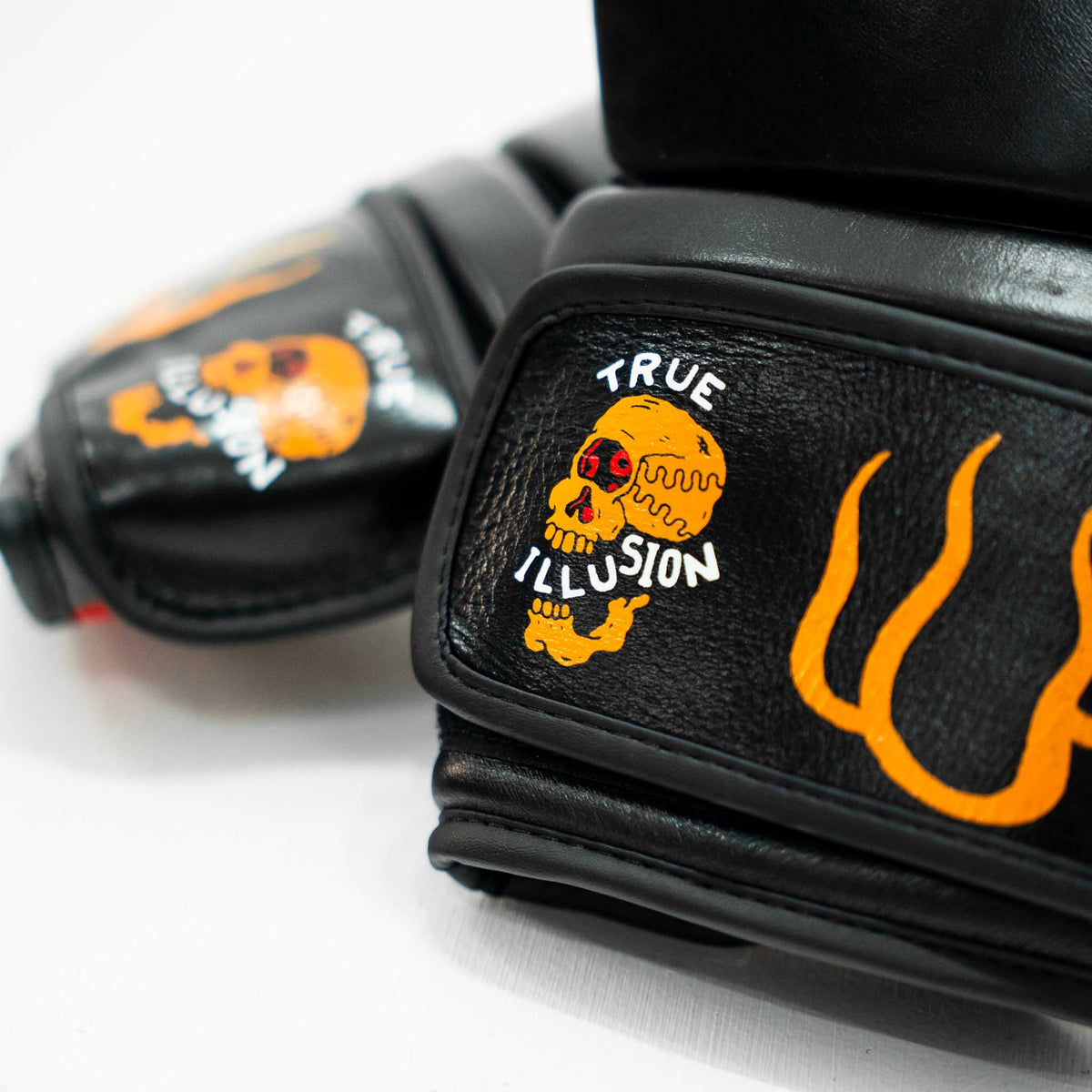 Demon - Leather Boxing Gloves - image 2